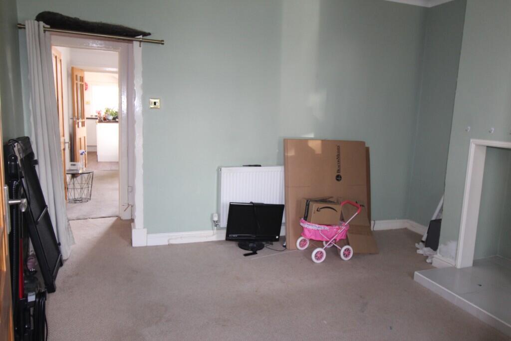 2 bed Mid Terraced House for rent in Glossop. From Croft Lettings Ltd - Glossop 2 bed Mid Terraced House for rent in Glossop. From Croft Lettings Ltd - Glossop