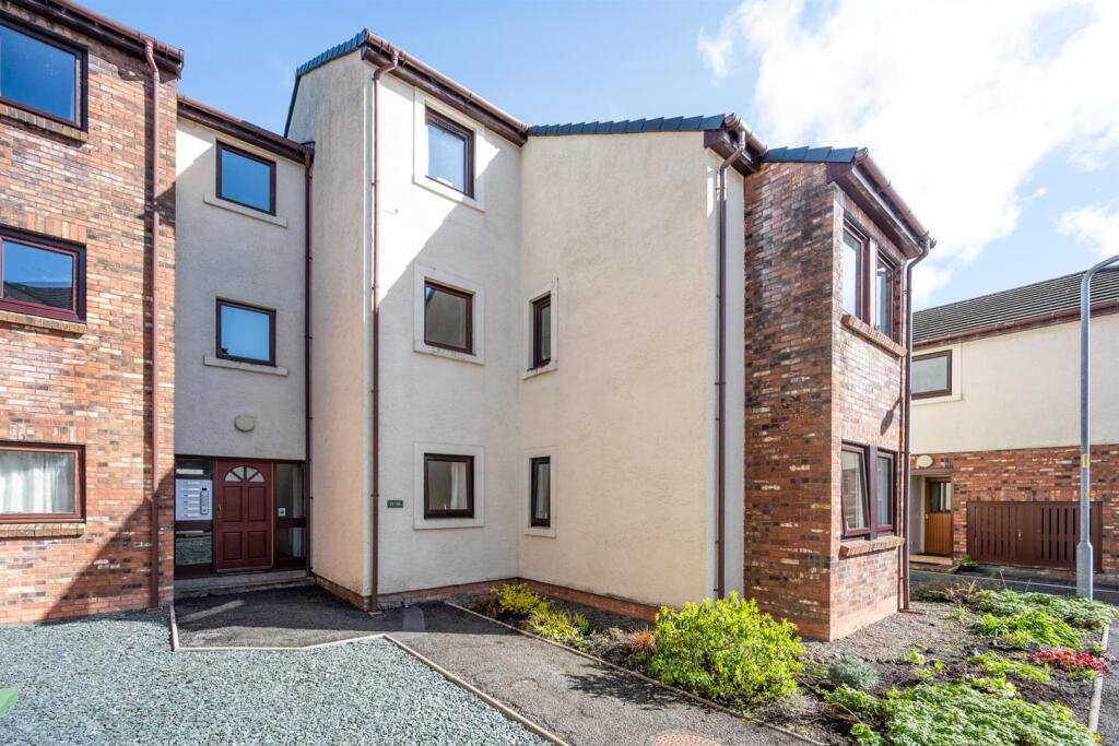 2 bed 1st Floor Flat for rent in Cockermouth. From Grisdales Estate Agents - Cockermouth