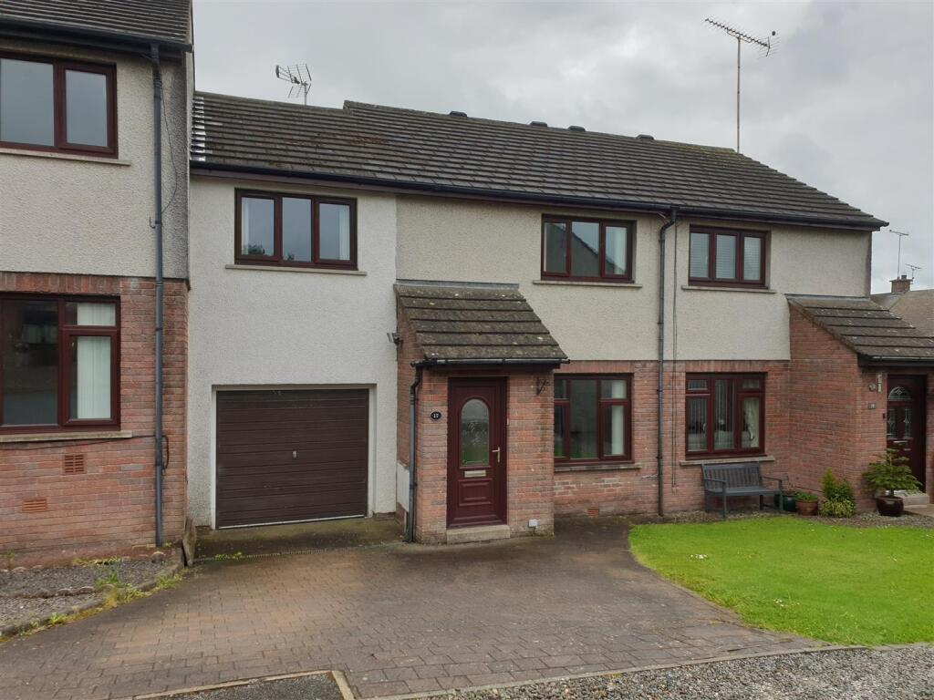 3 bed Mid Terraced House for rent in Cockermouth. From Grisdales Estate Agents - Cockermouth