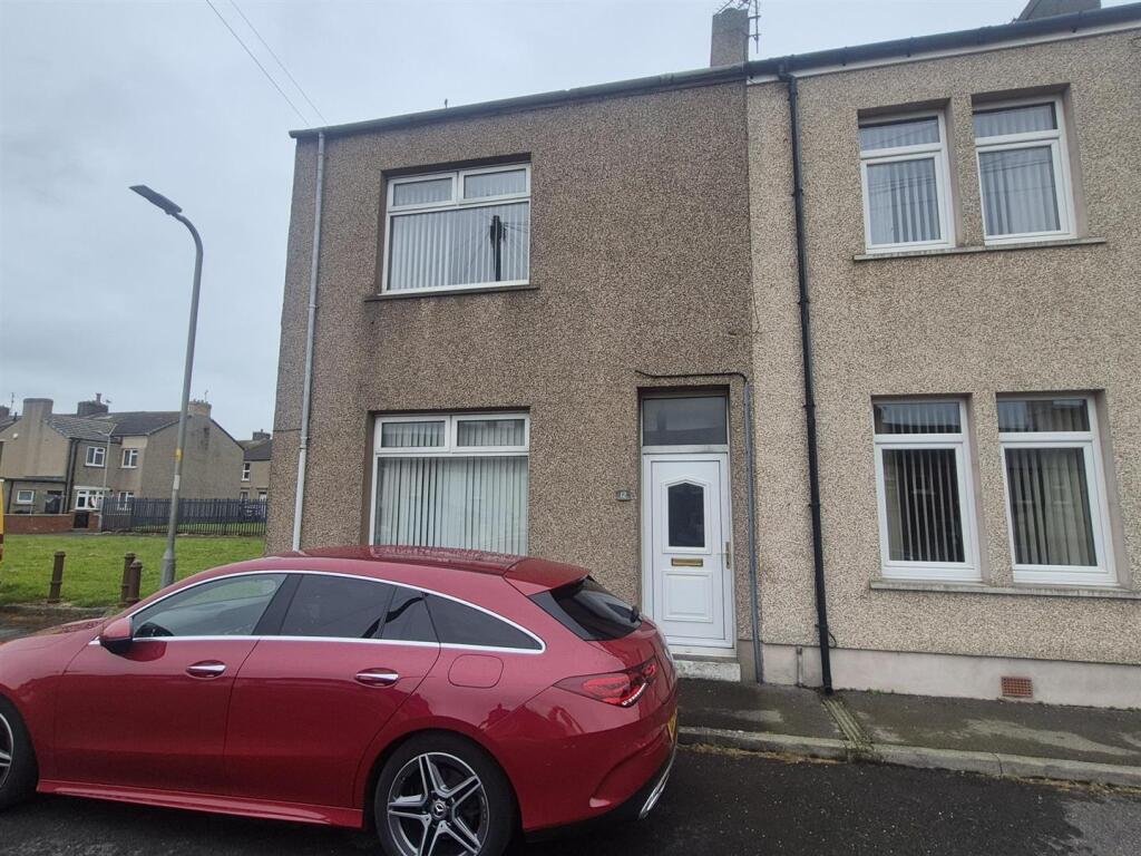 3 bed Mid Terraced House for rent in Maryport. From Grisdales Estate Agents - Cockermouth