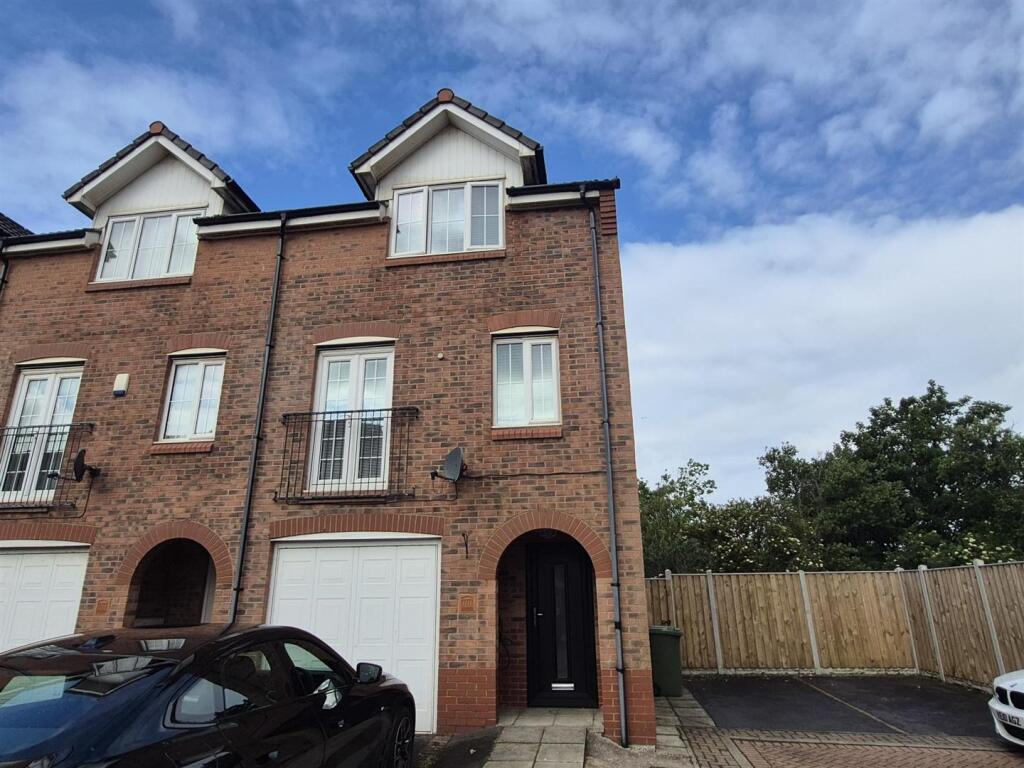 3 bed Town House for rent in Workington. From Grisdales Estate Agents - Cockermouth 3 bed Town House for rent in Workington. From Grisdales Estate Agents - Cockermouth