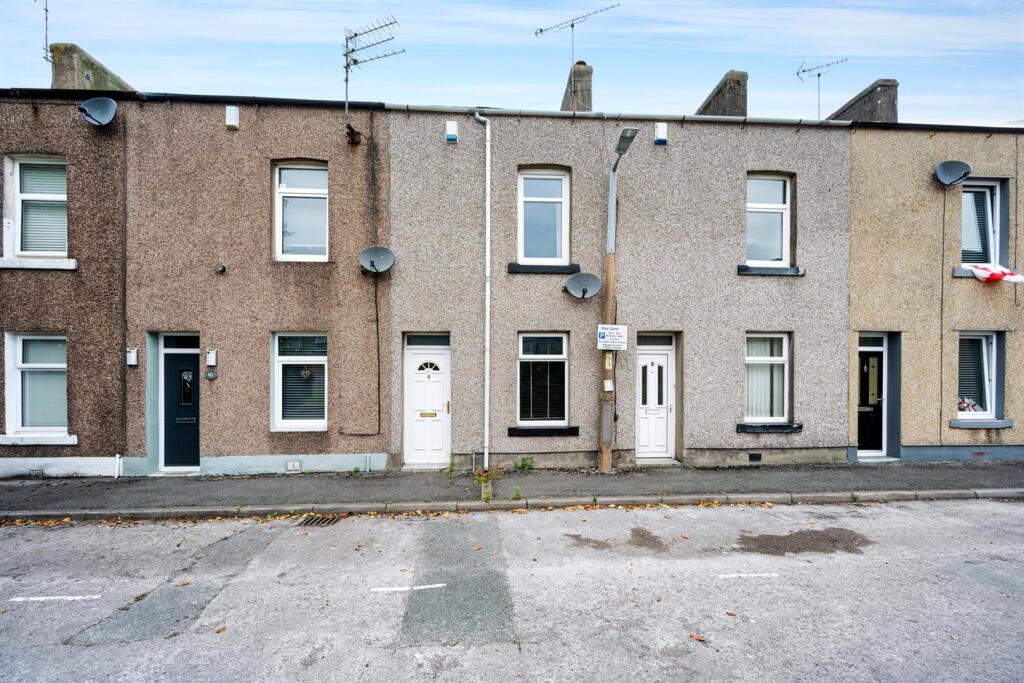 2 bed Mid Terraced House for rent in Workington. From Grisdales Estate Agents - Cockermouth