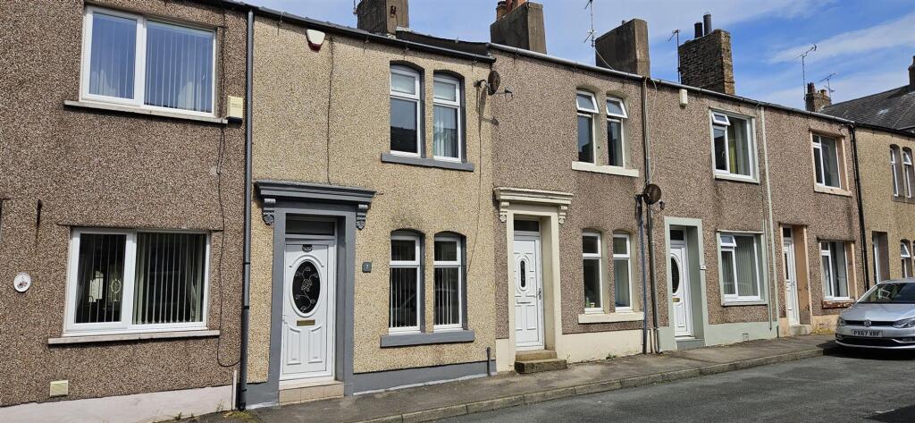2 bed Mid Terraced House for rent in Maryport. From Grisdales Estate Agents - Cockermouth