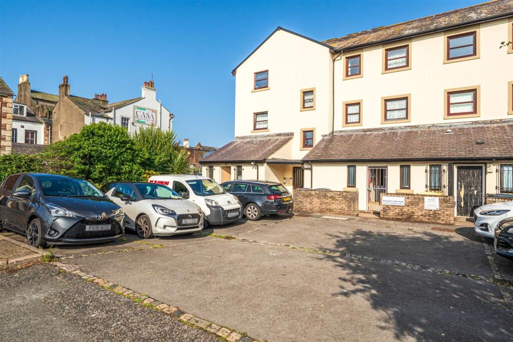 2 bed 1st Floor Flat for rent in Whitehaven. From Grisdales Estate Agents - Whitehaven