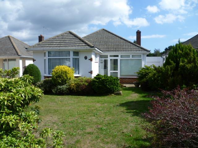 2 bed Detached bungalow for rent in Longham. From Harker & Bullman - Wimborne