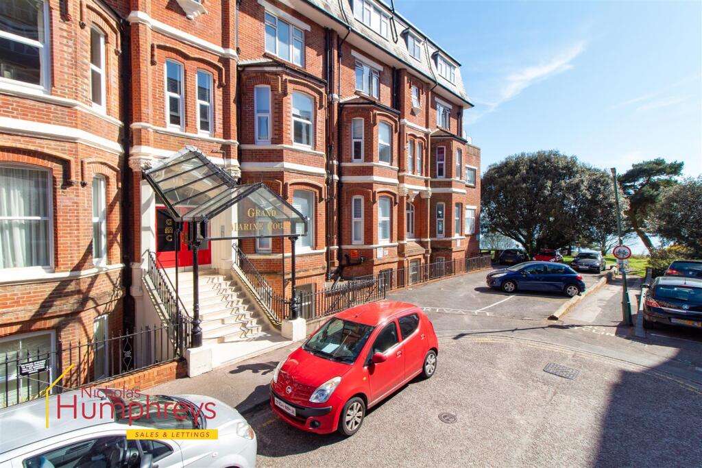 2 bed Apartment for rent in Bournemouth. From Harker & Bullman - Wimborne