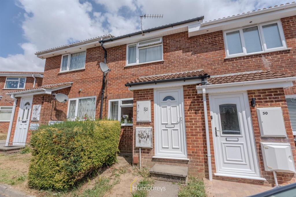 2 bed Mid Terraced House for rent in Upton. From Harker & Bullman - Wimborne