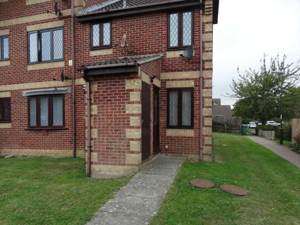 1 bed 1st Floor Flat for rent in Flansham. From Abacus Letting Services - Felpham