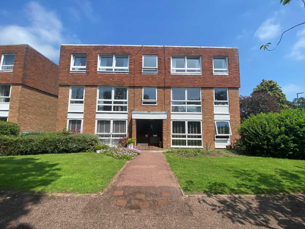 2 bed 1st Floor Flat for rent in Bognor Regis. From Abacus Letting Services - Felpham