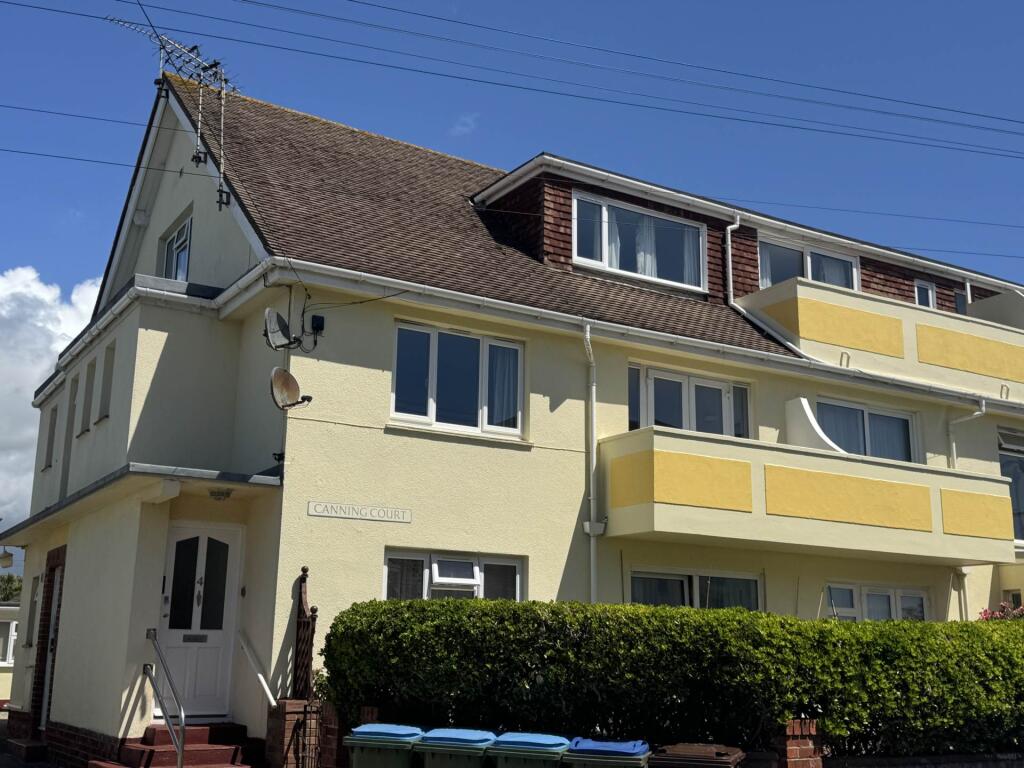 2 bed 1st Floor Flat for rent in Flansham. From Abacus Letting Services - Felpham