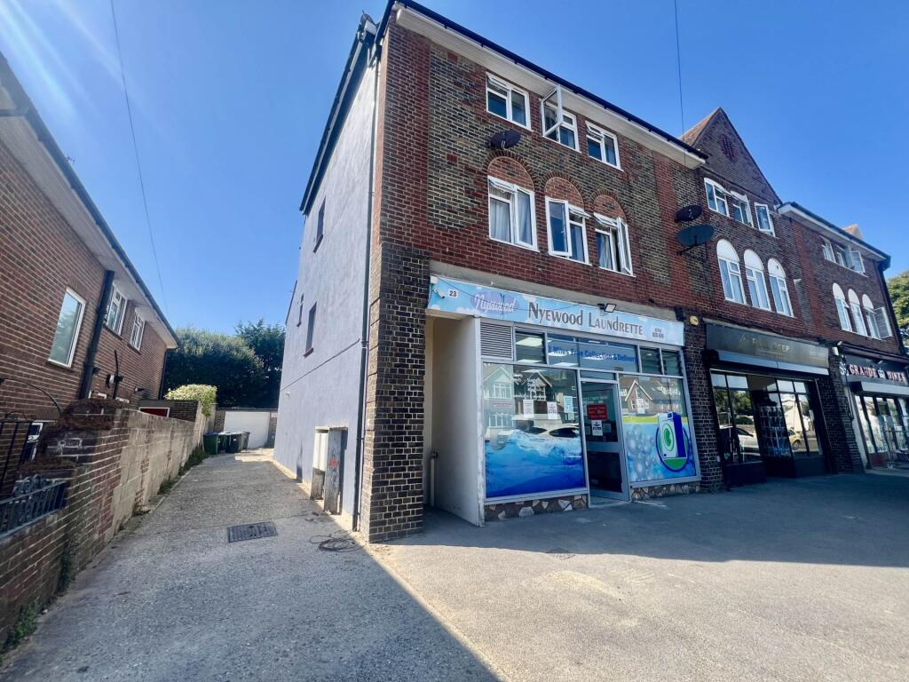 2 bed 1st Floor Flat for rent in Bognor Regis. From Abacus Letting Services - Felpham