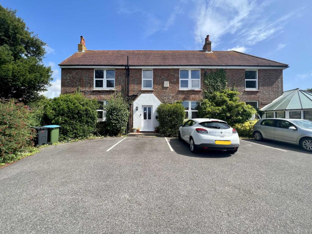 3 bed Apartment for rent in Flansham. From Abacus Letting Services - Felpham