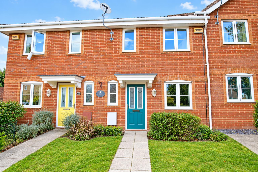 3 bed Mid Terraced House for rent in Eastleigh. From David Evans Estate Agents - Eastleigh 3 bed Mid Terraced House for rent in Eastleigh. From David Evans Estate Agents - Eastleigh
