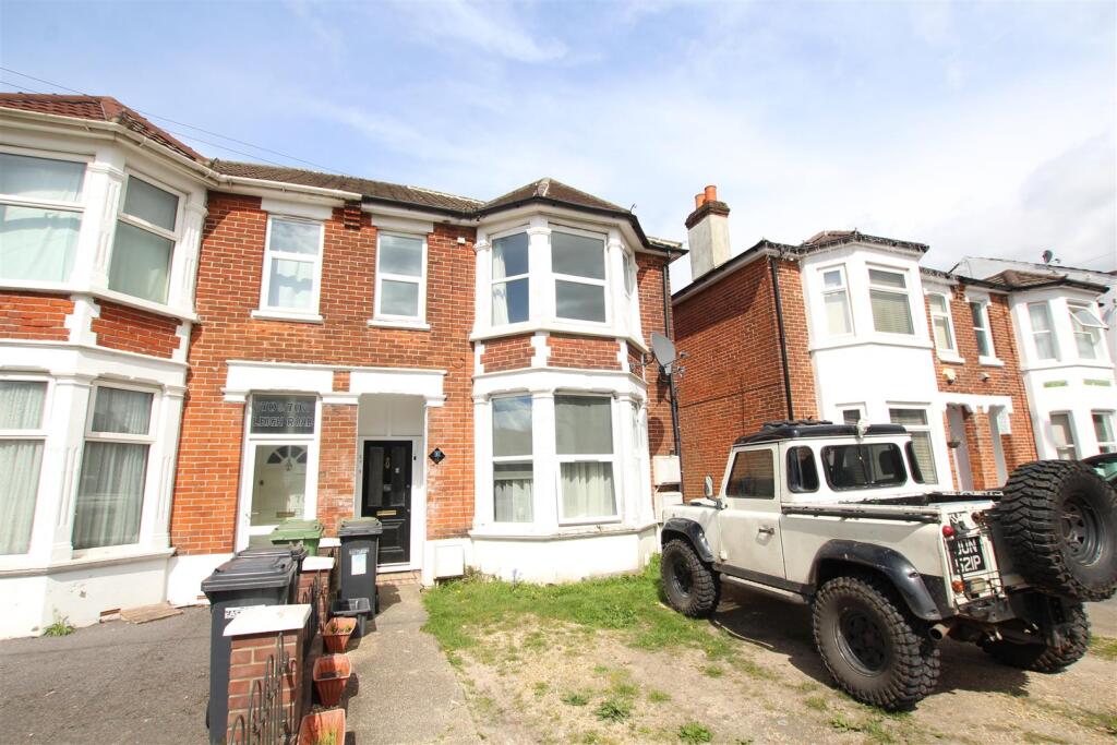1 bed 1st Floor Flat for rent in Eastleigh. From David Evans Estate Agents - Eastleigh 1 bed 1st Floor Flat for rent in Eastleigh. From David Evans Estate Agents - Eastleigh