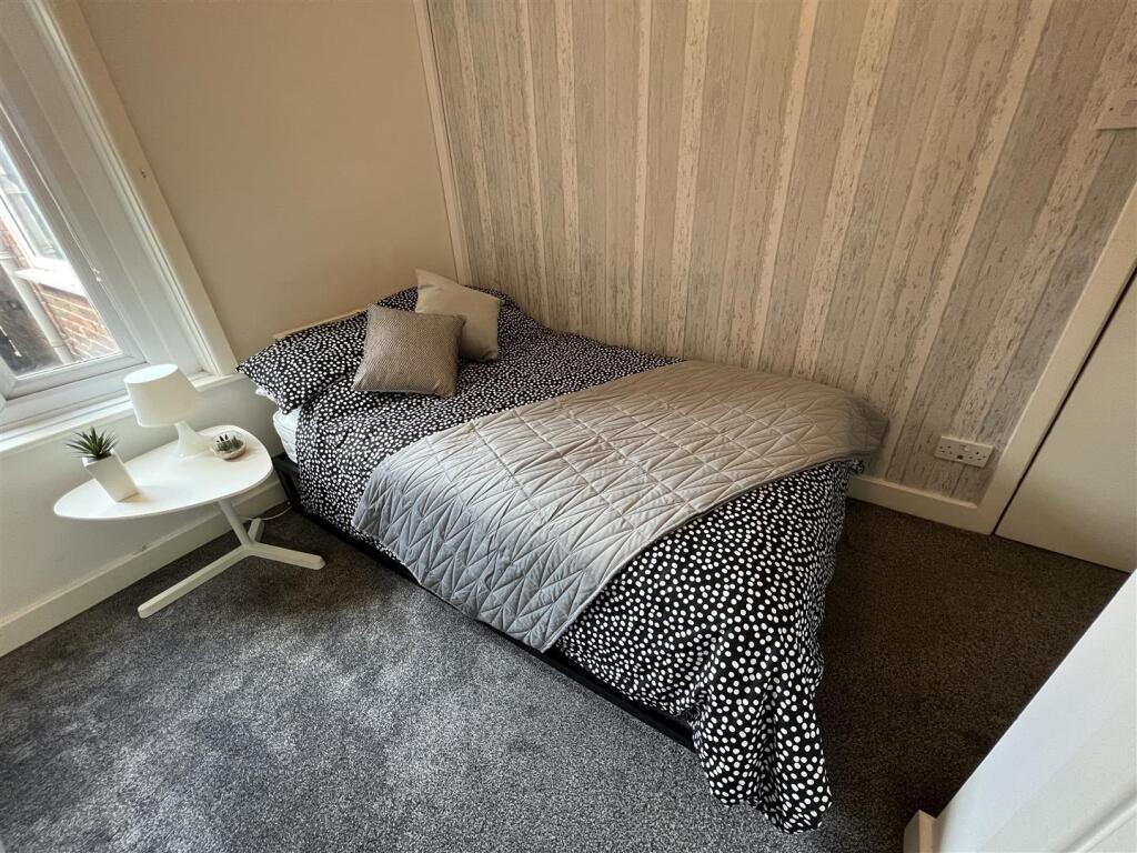 1 bed House Share for rent in Eastleigh. From David Evans Estate Agents - Eastleigh