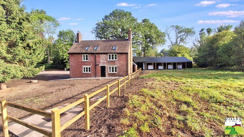 3 bed Equestrian for rent in Shifnal. From Fields Of Shifnal Ltd - Shifnal 3 bed Equestrian for rent in Shifnal. From Fields Of Shifnal Ltd - Shifnal