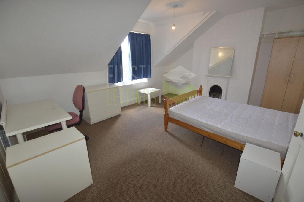 7 bed Detached for rent in Stoughton. From First 4 Lettings - Leicester