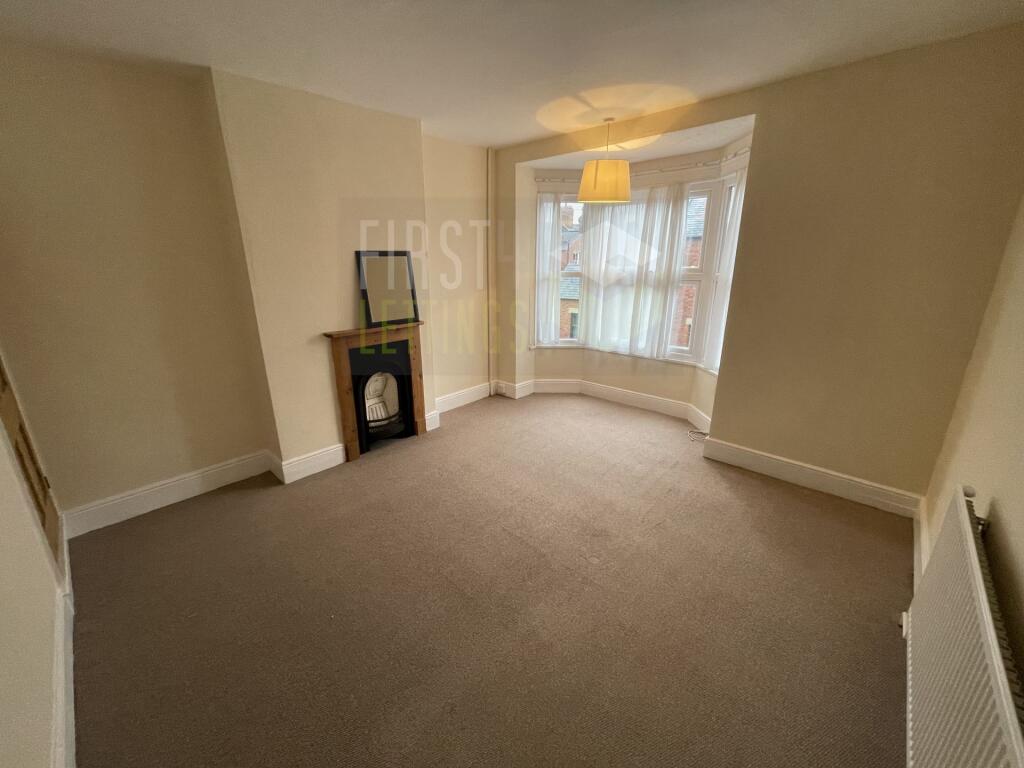 3 bed Mid Terraced House for rent in Stoughton. From First 4 Lettings - Leicester