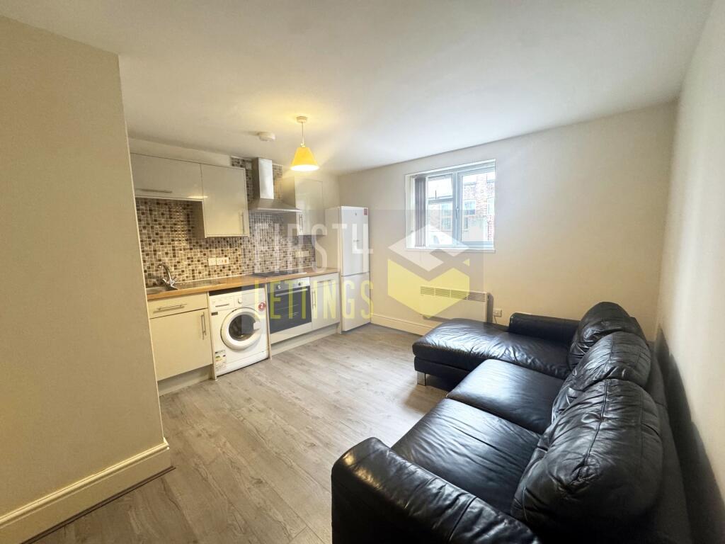 2 bed 1st Floor Flat for rent in Stoughton. From First 4 Lettings - Leicester