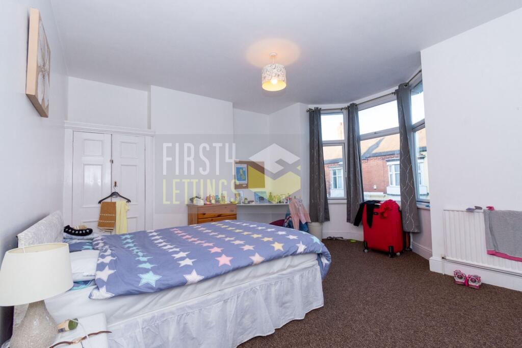 5 bed Mid Terraced House for rent in Leicester Forest East. From First 4 Lettings - Leicester