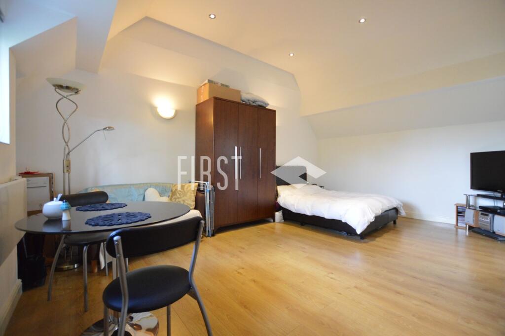 4 bed Studio for rent in Stoughton. From First 4 Lettings - Leicester 4 bed Studio for rent in Stoughton. From First 4 Lettings - Leicester