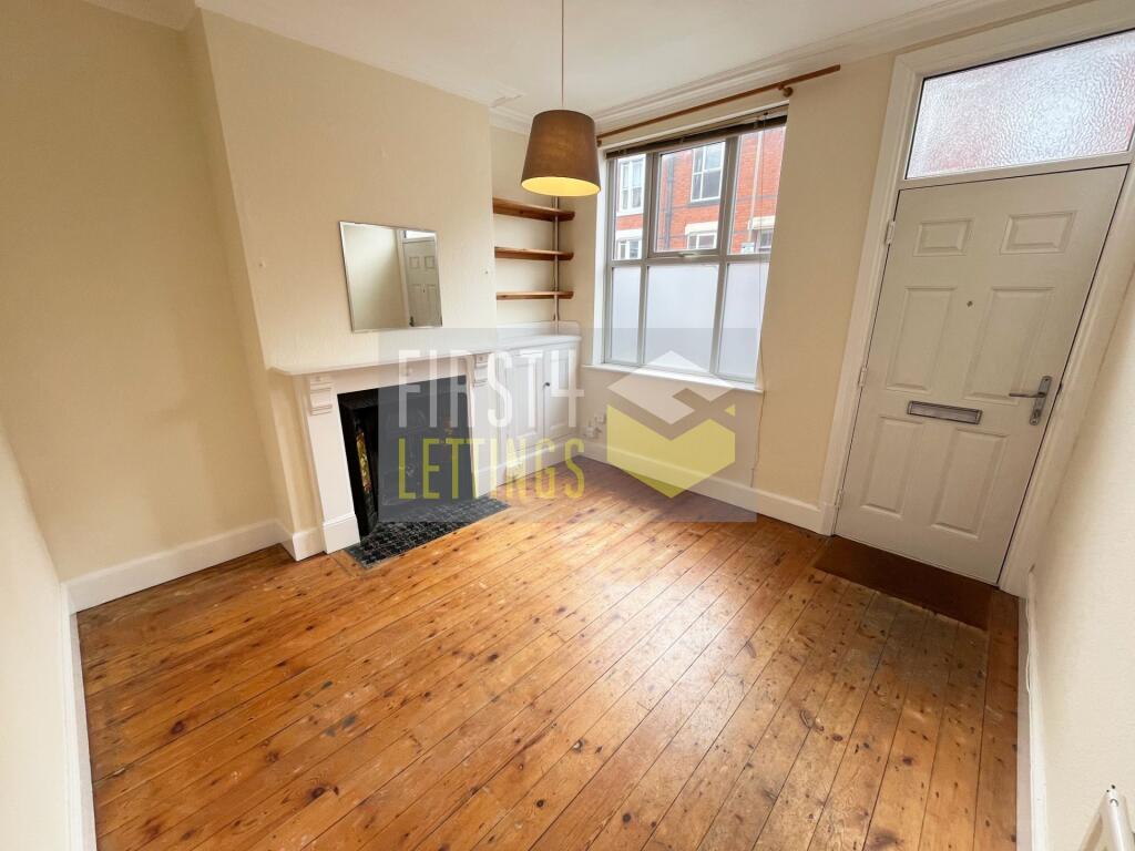 3 bed Mid Terraced House for rent in Stoughton. From First 4 Lettings - Leicester