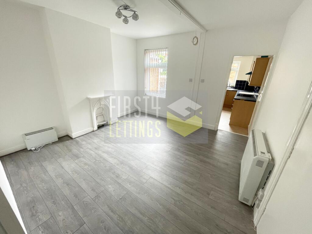 3 bed Apartment for rent in Stoughton. From First 4 Lettings - Leicester