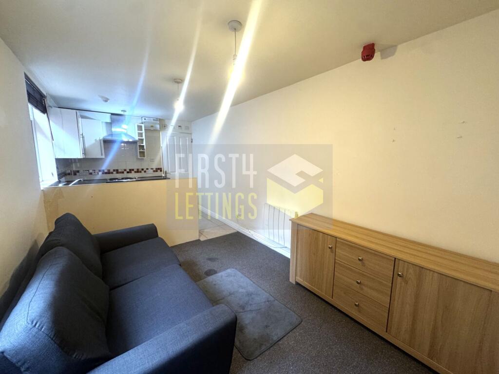 1 bed 1st Floor Flat for rent in Stoughton. From First 4 Lettings - Leicester