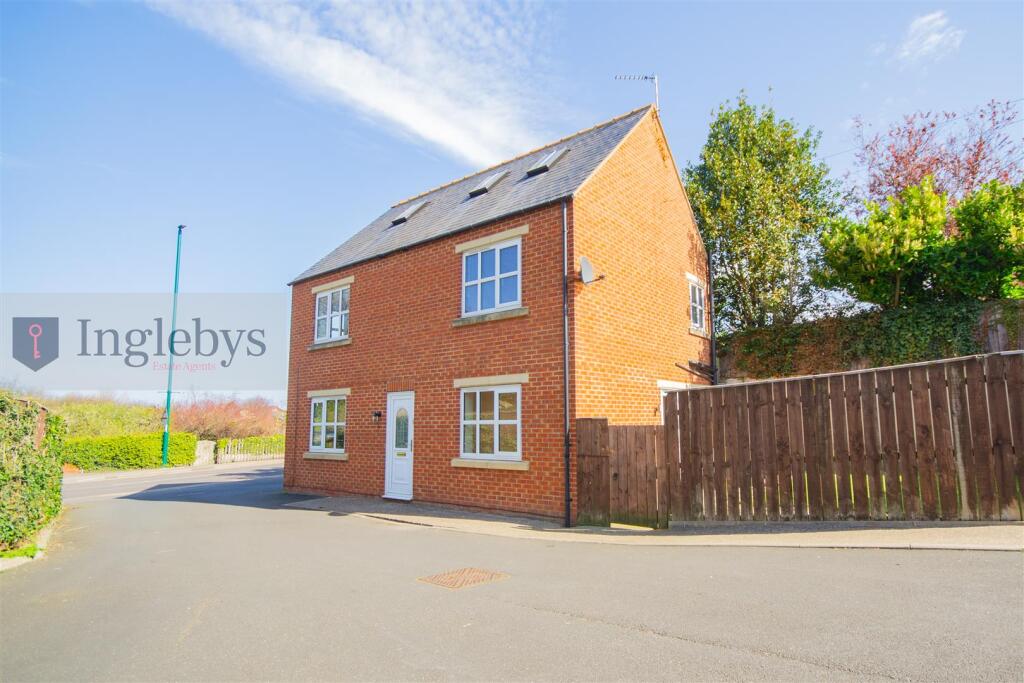 4 bed Detached for rent in Saltburn-by-the-Sea. From Inglebys Estate Agents - Saltburn-By-The-Sea