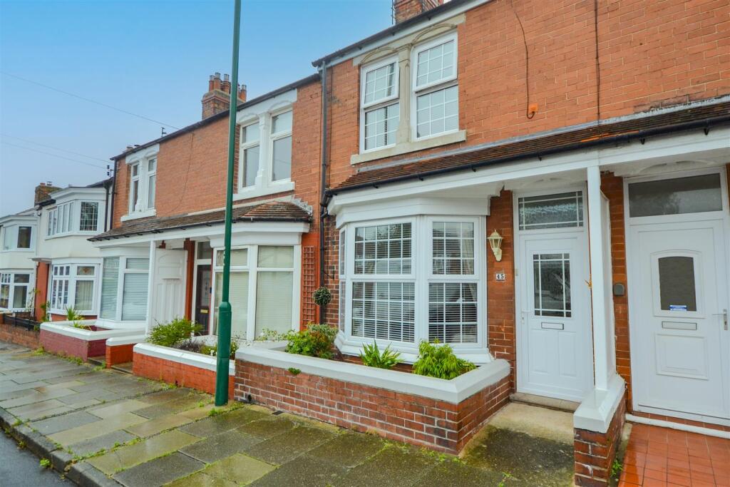 2 bed Mid Terraced House for rent in Saltburn-by-the-Sea. From Inglebys Estate Agents - Saltburn-By-The-Sea