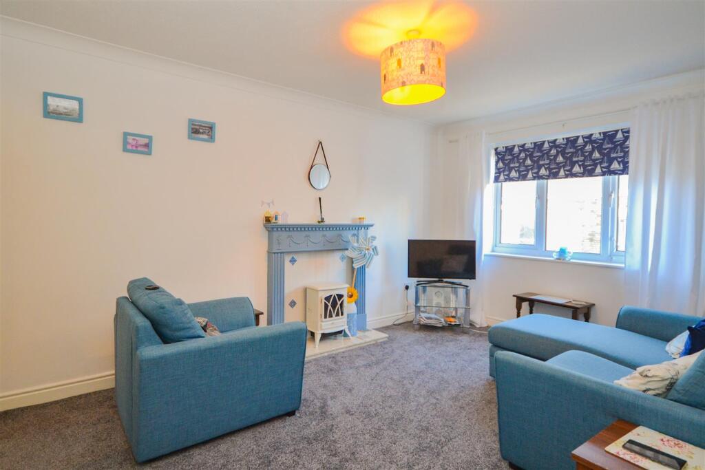 1 bed Apartment for rent in Saltburn-by-the-Sea. From Inglebys Estate Agents - Saltburn-By-The-Sea