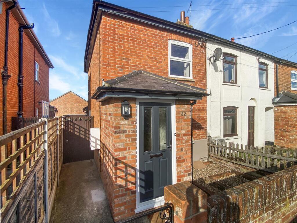 2 bed Semi Detached for rent in Halstead. From Michaels Property Consultants Ltd - Braintree