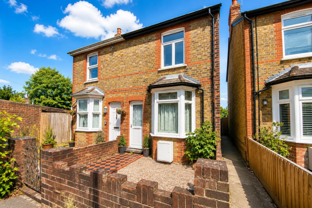 2 bed Mid Terraced House for rent in Braintree. From Michaels Property Consultants Ltd - Braintree