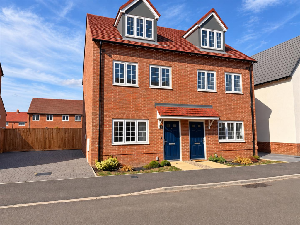 3 bed Semi Detached for rent in Braintree. From Michaels Property Consultants Ltd - Braintree