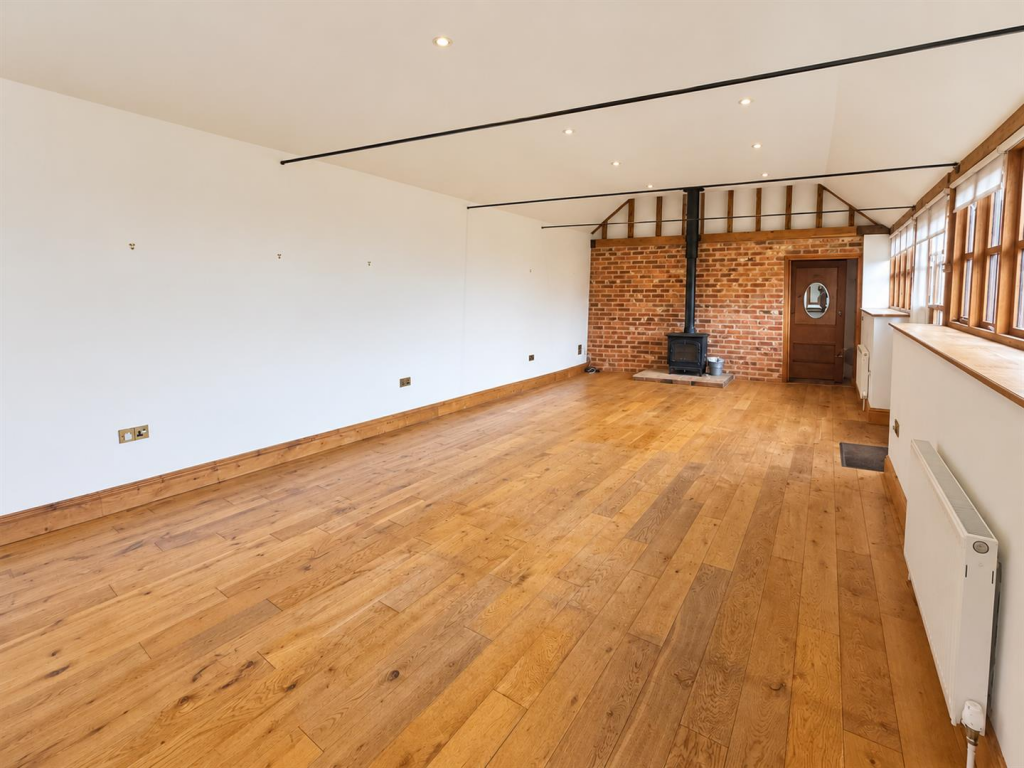 4 bed Barn Conversion for rent in Halstead. From Michaels Property Consultants Ltd - Braintree
