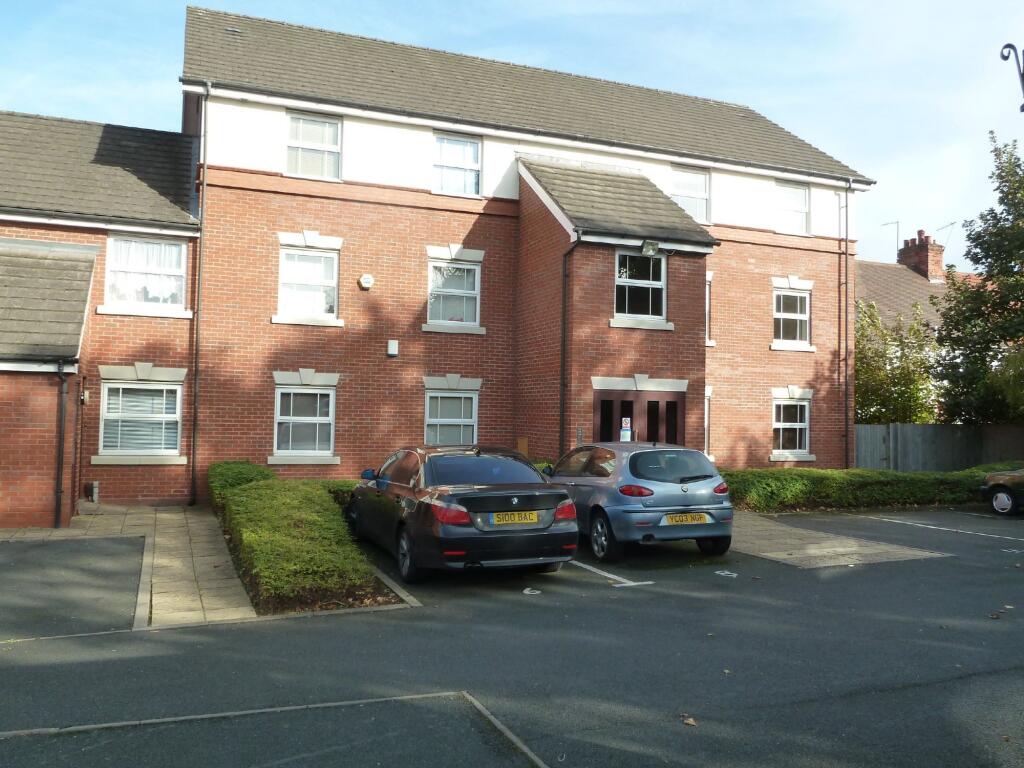 2 bed 1st Floor Flat for rent in Royal Sutton Coldfield. From Preferential Properties Ltd - Sutton Coldfield