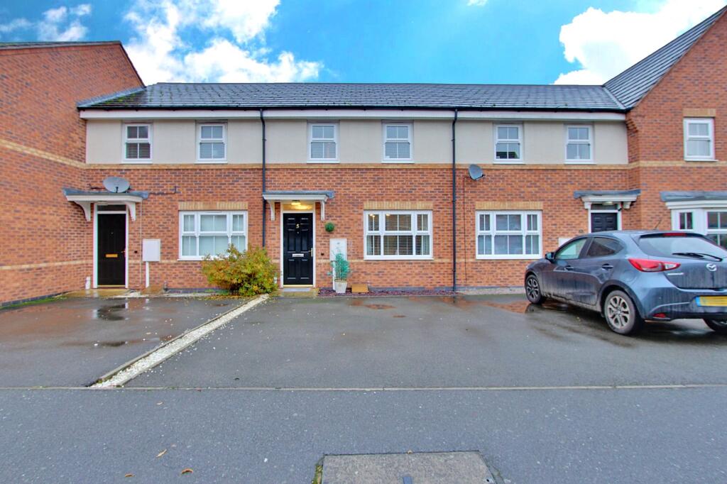 3 bed Mid Terraced House for rent in Fazeley. From Preferential Properties Ltd - Sutton Coldfield