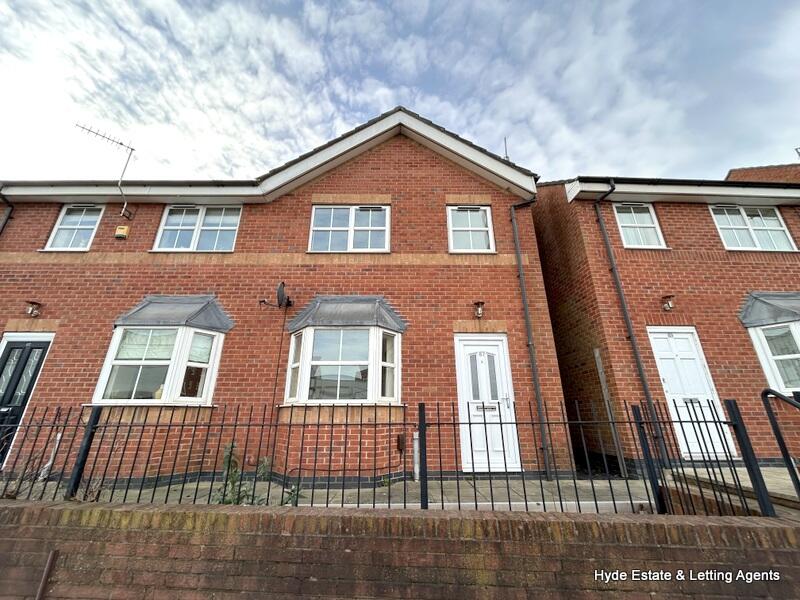 3 bed Semi-Detached House for rent in Hanchurch. From Hyde Estate and Letting Agents