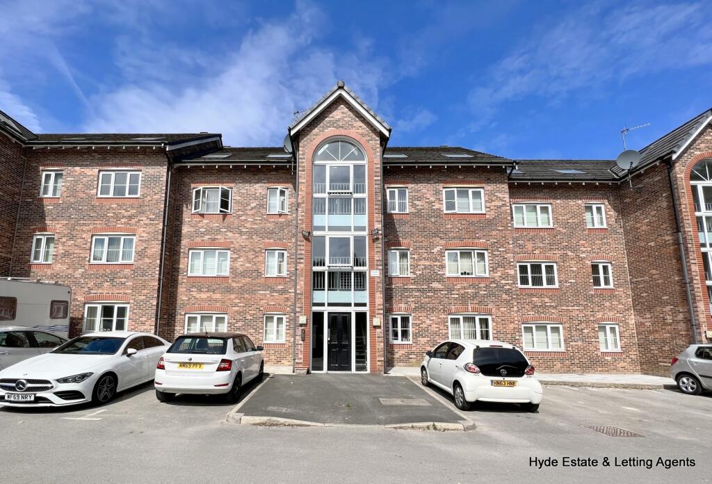 2 bed Apartment for rent in Bolton. From Hyde Estate and Letting Agents