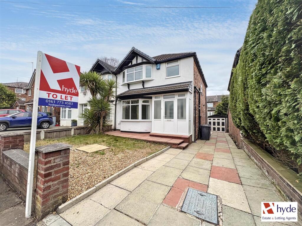 3 bed Semi Detached for rent in Manchester. From Hyde Estate & Lettings Agents - Manchester