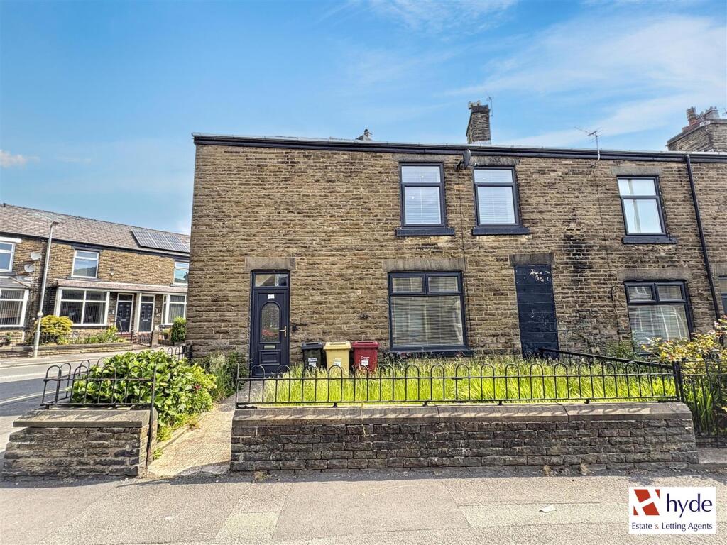 2 bed Mid Terraced House for rent in Bolton. From Hyde Estate & Lettings Agents - Manchester