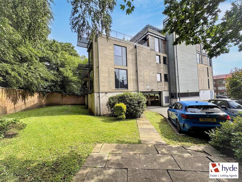 2 bed Apartment for rent in Manchester. From Hyde Estate & Lettings Agents - Manchester 2 bed Apartment for rent in Manchester. From Hyde Estate & Lettings Agents - Manchester