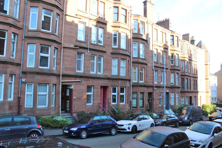 1 bed 1st Floor Flat for rent in Renfrew. From Property Bureau - Bearsden