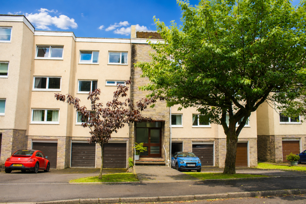 2 bed 1st Floor Flat for rent in Strathblane. From Property Bureau - Bearsden 2 bed 1st Floor Flat for rent in Strathblane. From Property Bureau - Bearsden