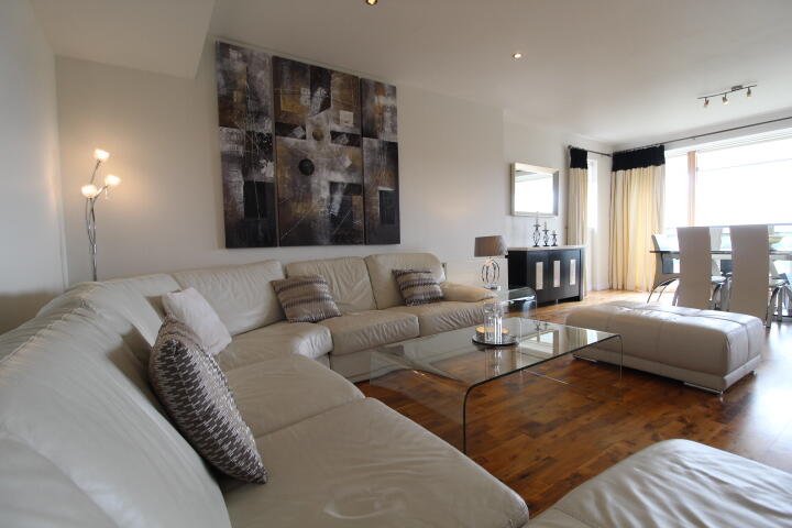 3 bed 1st Floor Flat for rent in Renfrew. From Property Bureau - Bearsden