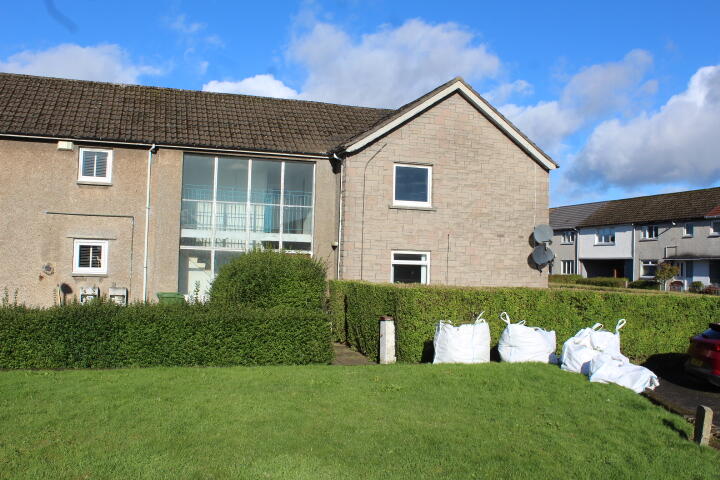 2 bed 1st Floor Flat for rent in Kirkintilloch. From Property Bureau - Bearsden 2 bed 1st Floor Flat for rent in Kirkintilloch. From Property Bureau - Bearsden