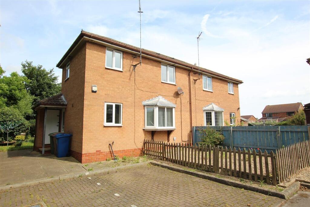 2 bed Detached for rent in Hornsea. From Quick & Clarke - Beverley