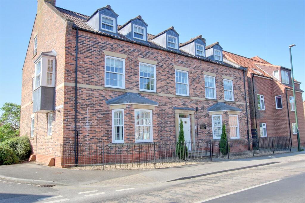 2 bed 1st Floor Flat for rent in Beverley. From Quick & Clarke - Beverley