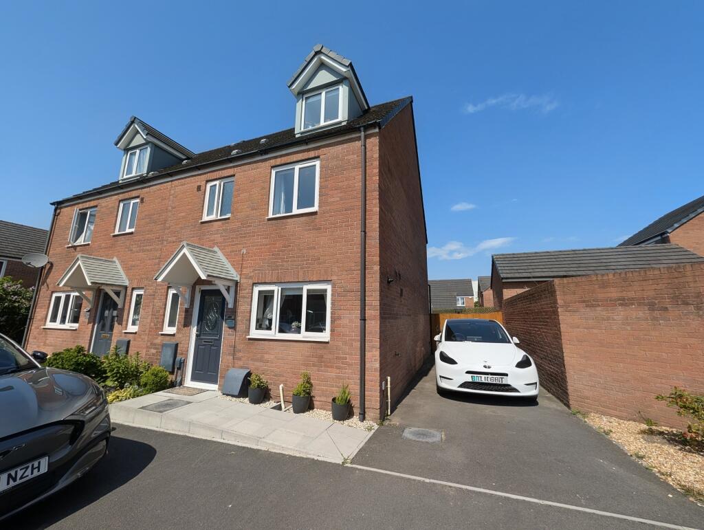 4 bed Semi Detached for rent in Newport. From Freelancer Lets and Sales - Newport