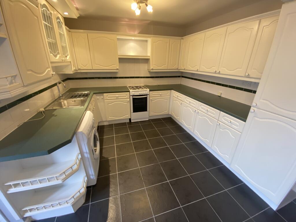 3 bed Mid Terraced House for rent in Newport. From Freelancer Lets and Sales - Newport 3 bed Mid Terraced House for rent in Newport. From Freelancer Lets and Sales - Newport